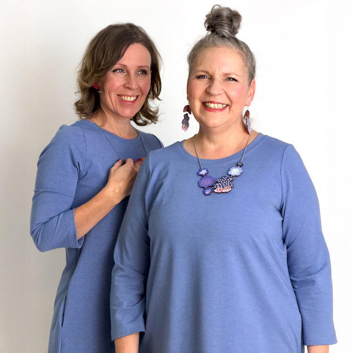 Ajaton collegemekko | HARMAANSININEN