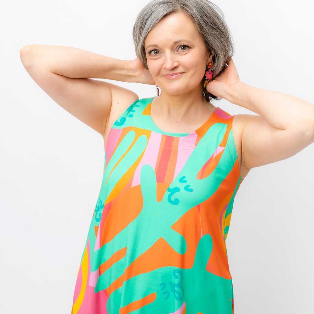 Hulmuhelma Maxi Dress | JÄTTIJÄNIKSET
