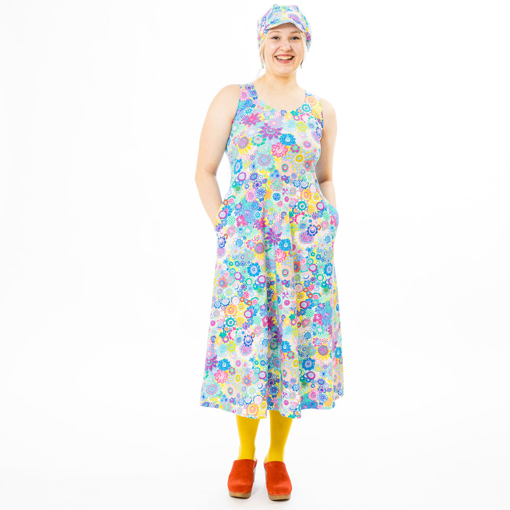 Hulmuhelma maximekko | MEGAMINIKUKKARALLA