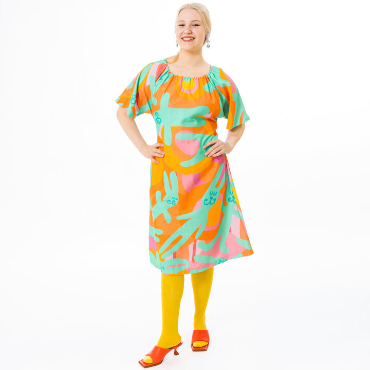 Kekkerikesä mekko | JÄTTIJÄNIKSET