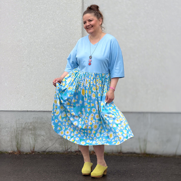 Dress | LEIJU | Päivänkakkarat
